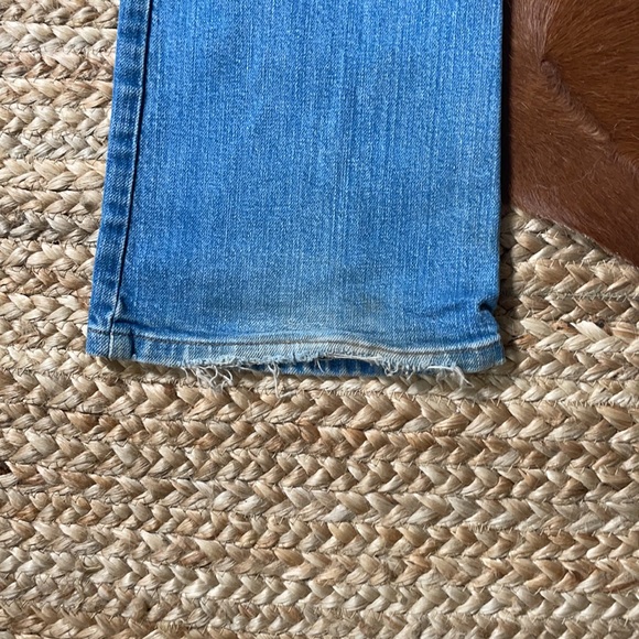 Joe’s Jeans Light Wash, size 26 - Picture 7 of 11
